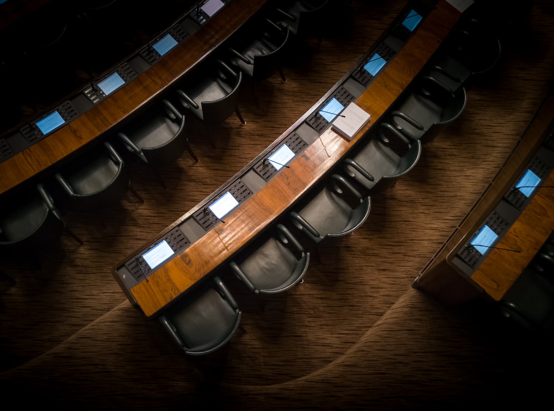 Slovenský parlament: vieš, ako vzniká zákon krok za krokom?