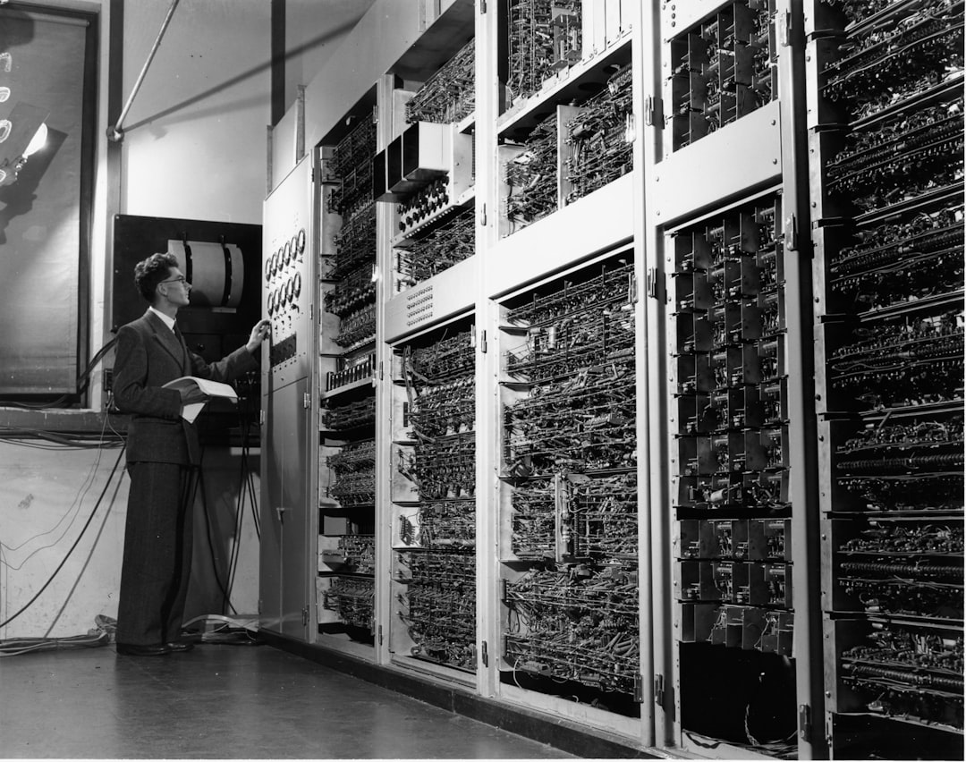 História počítačov: Od prvých mainframov po dnešné smartfóny