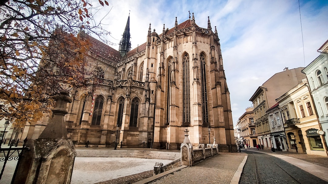 Bratislava vs. Košice: čo je typické pre ktoré z miest?
