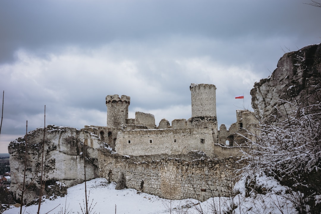Geraltov svet: dáš kvíz z príšer a kontraktov na 8 z 10?