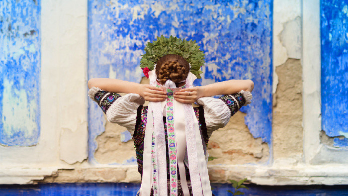 Slovenské nárečia v praxi: východ, stred, západ v bežných vetách